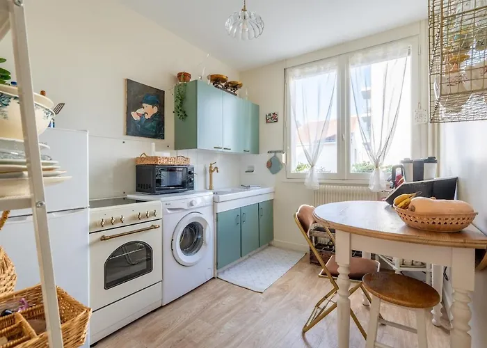 Apartament La Catalane, Parking Prive, Spacieux Avec Balcon *